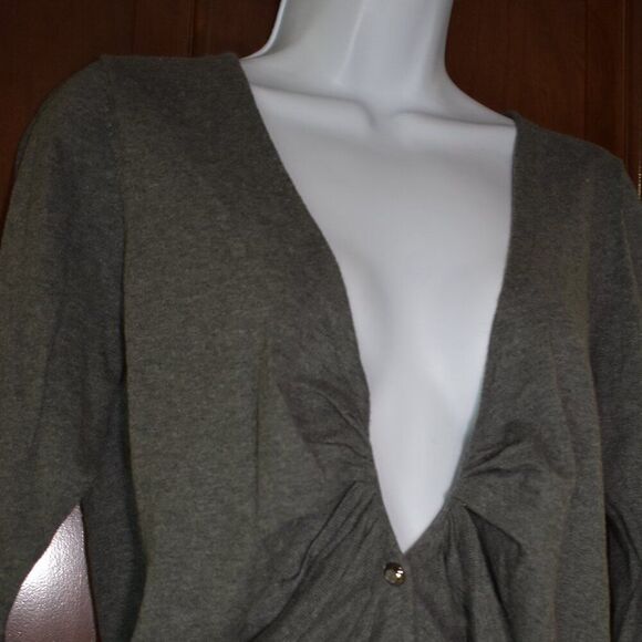 Bisou Bisou Gray Cotton Cardigan Sweater V Neck Button Up Women’s Size Large - Picture 6 of 9